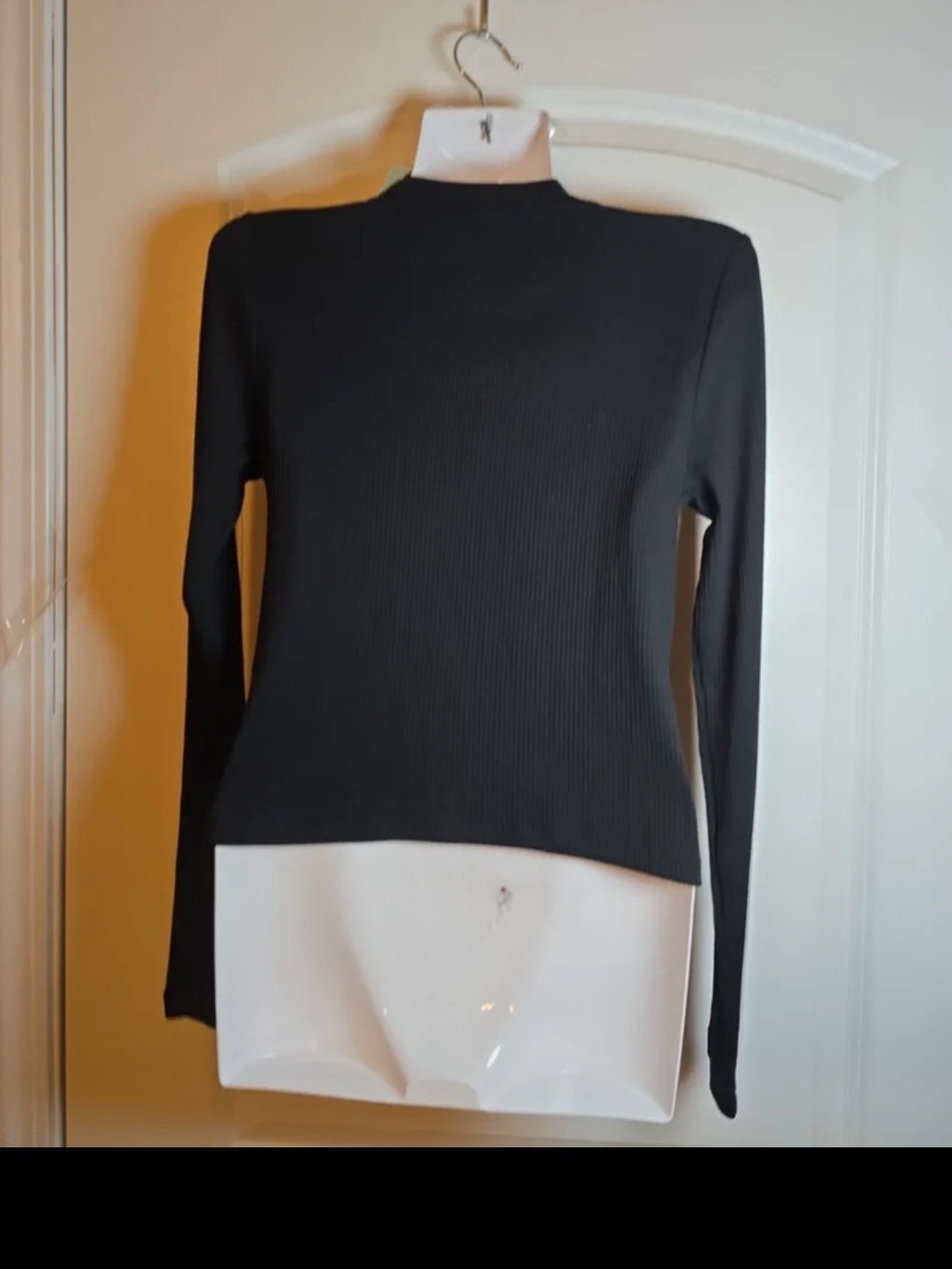 NWT! J.Crew ribbed classy sweater with gold tone buttons RETAIL $80 - Picture 4 of 6